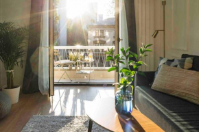 Bright Apartment - Top Location - City Balcony